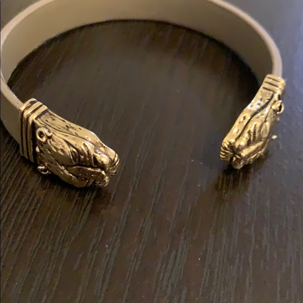 Jewelmint Cuff - Picture 2 of 3